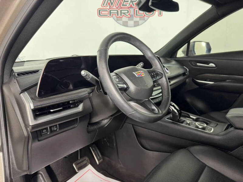 2025 Cadillac XT4 Sport