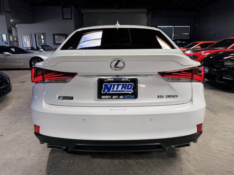 2019 Lexus IS 350
