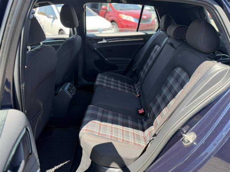 2017 Volkswagen Golf GTI S