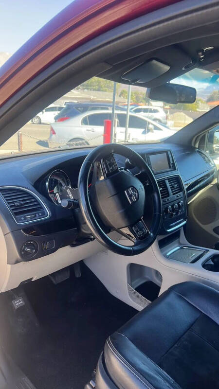 2017 Dodge Grand Caravan SXT