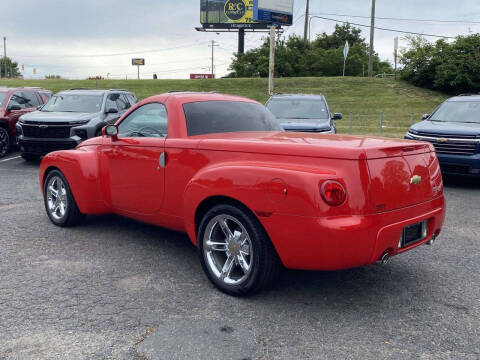 2004 Chevrolet SSR LS