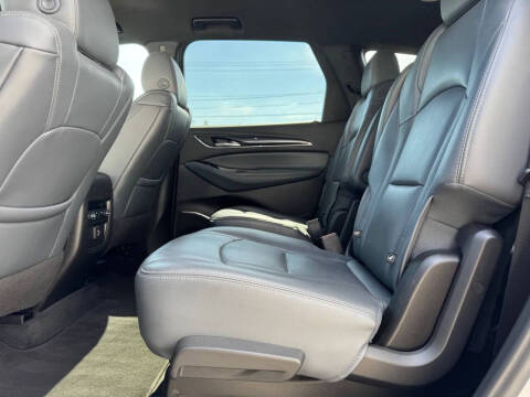 2022 Buick Enclave Essence