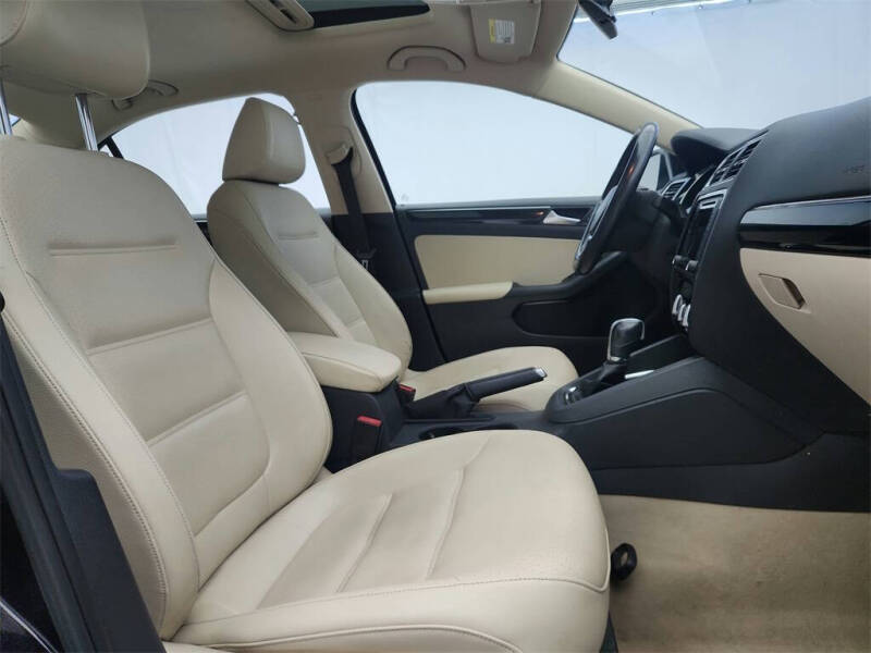 2016 Volkswagen Jetta 1.8T SEL