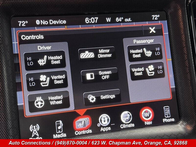 2015 Dodge Challenger SXT Plus