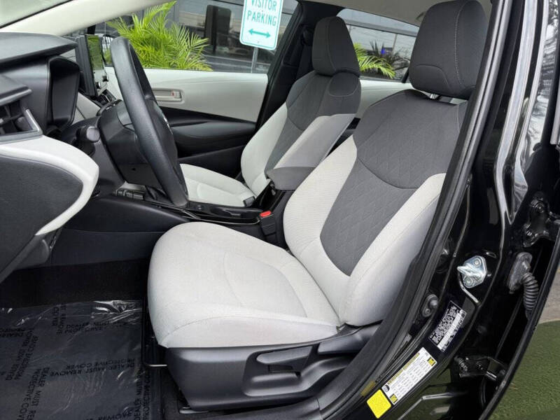 2022 Toyota Corolla LE