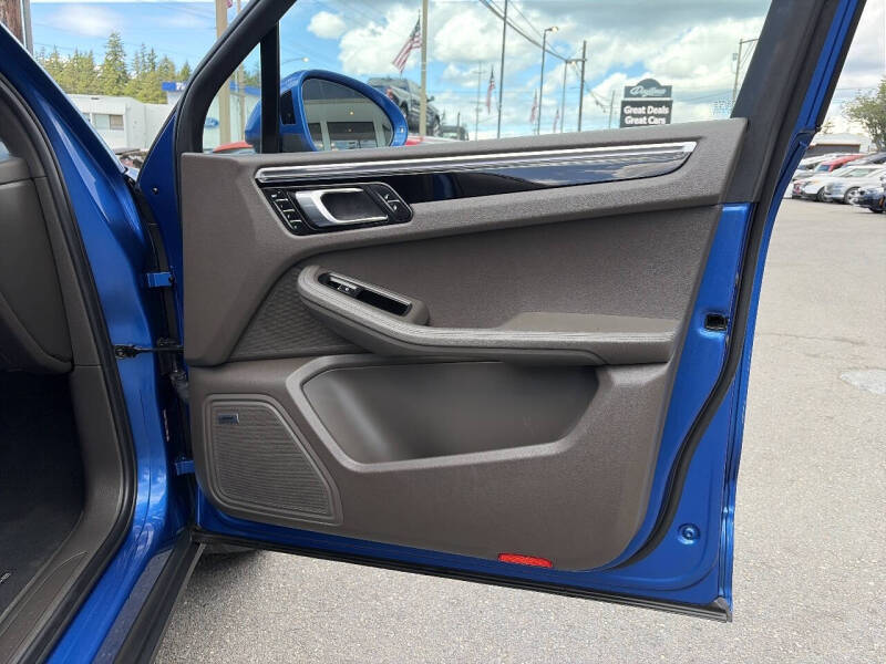 2018 Porsche Macan