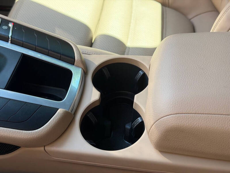 2021 Porsche Macan S