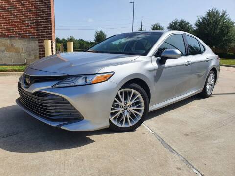 2019 Toyota Camry for sale at AUTO DIRECT in Houston TX
