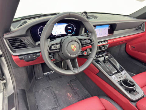 2025 Porsche 911 Carrera