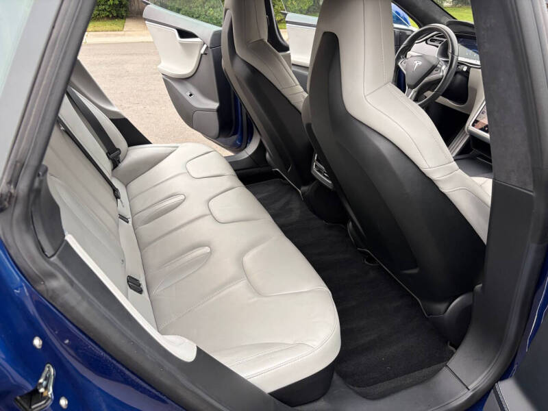 2016 Tesla Model S 70