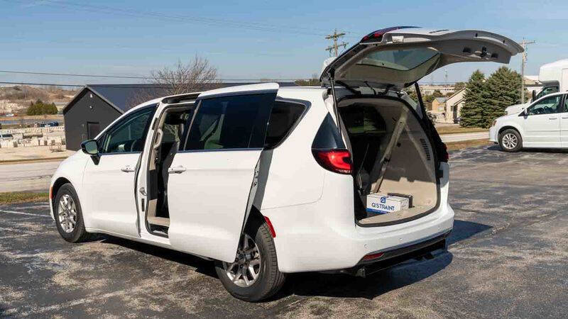 2024 Chrysler Pacifica Touring L