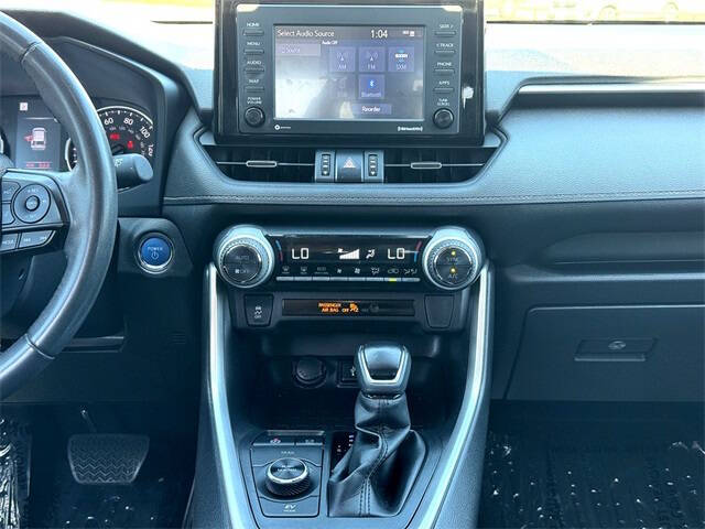 2022 Toyota RAV4 Hybrid XLE Premium