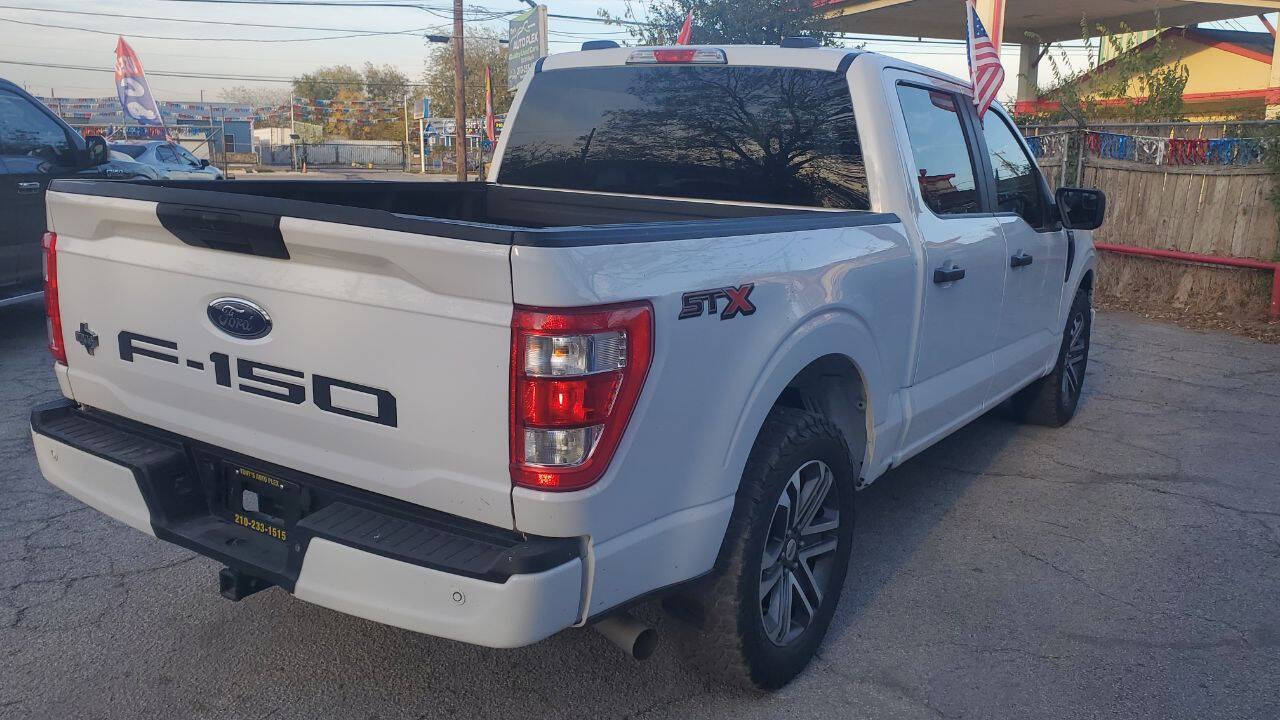 Used Car 2022 Ford F-150  Xlt 4x2 4dr Supercrew 6.5 Ft. Sb For Sale Under $30,000 In San Antonio, Texas