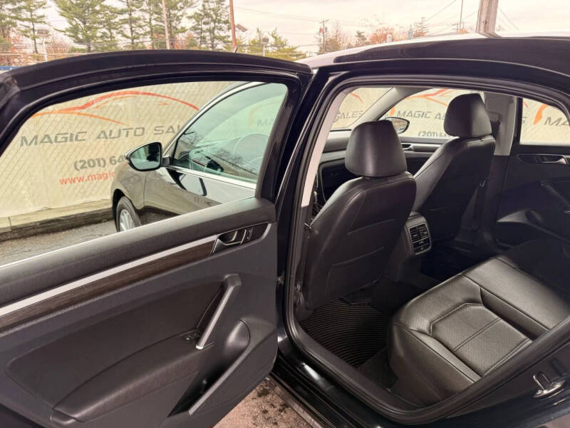 2017 Volkswagen Passat 1.8T SE