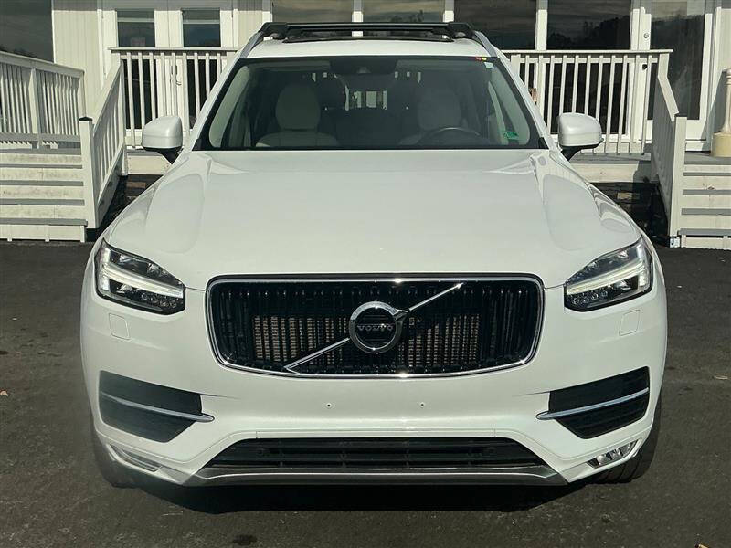 2019 Volvo XC90 T6 Momentum