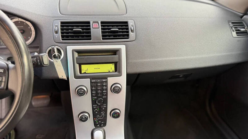 2011 Volvo C70 T5