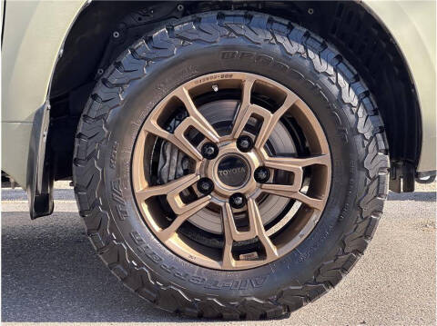 2021 Toyota Land Cruiser Heritage Edition