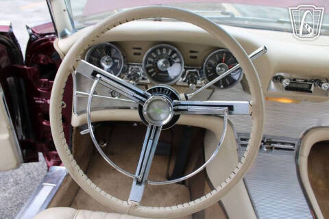 1962 Ford Thunderbird