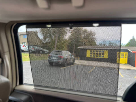 2013 Chrysler Town and Country Touring-L