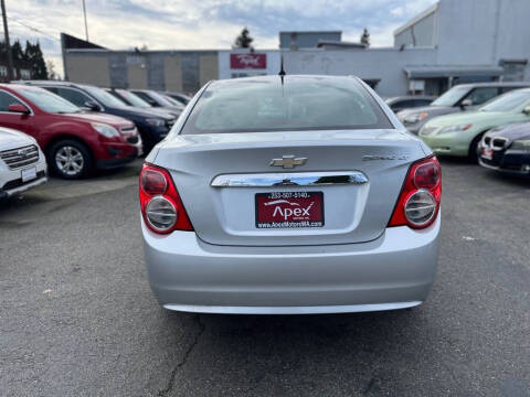 2013 Chevrolet Sonic LT Auto