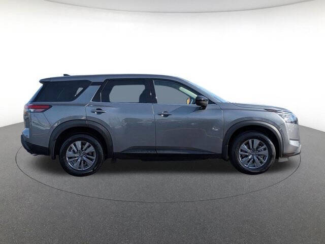 2025 Nissan Pathfinder S