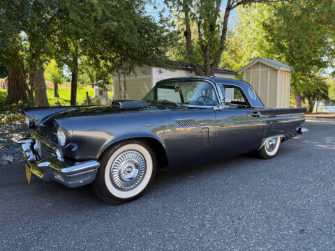 1957 Ford Thunderbird