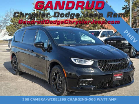 2025 Chrysler Pacifica Plug-In Hybrid for sale at GANDRUD CHEVROLET in Green Bay WI