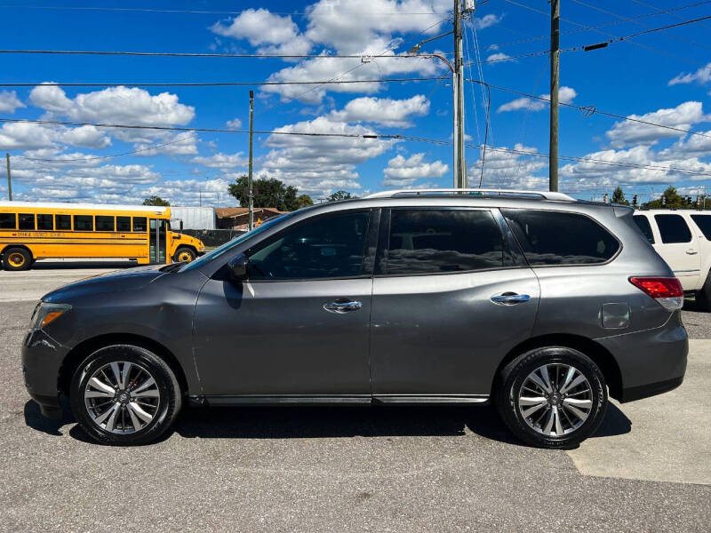 2015 Nissan Pathfinder SV