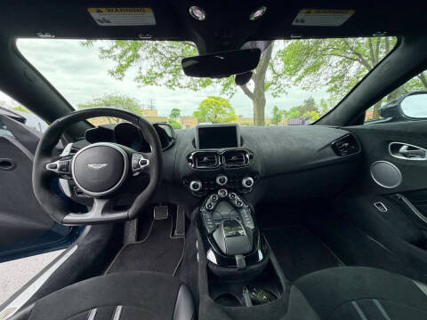 2020 Aston Martin Vantage