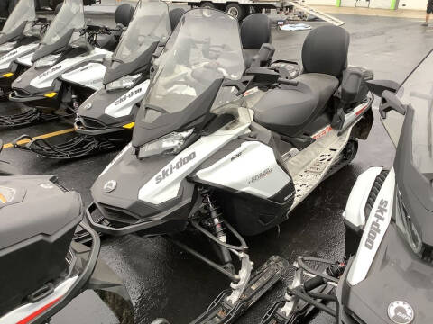 2020 Ski-Doo Grand Touring Sport Rotax®