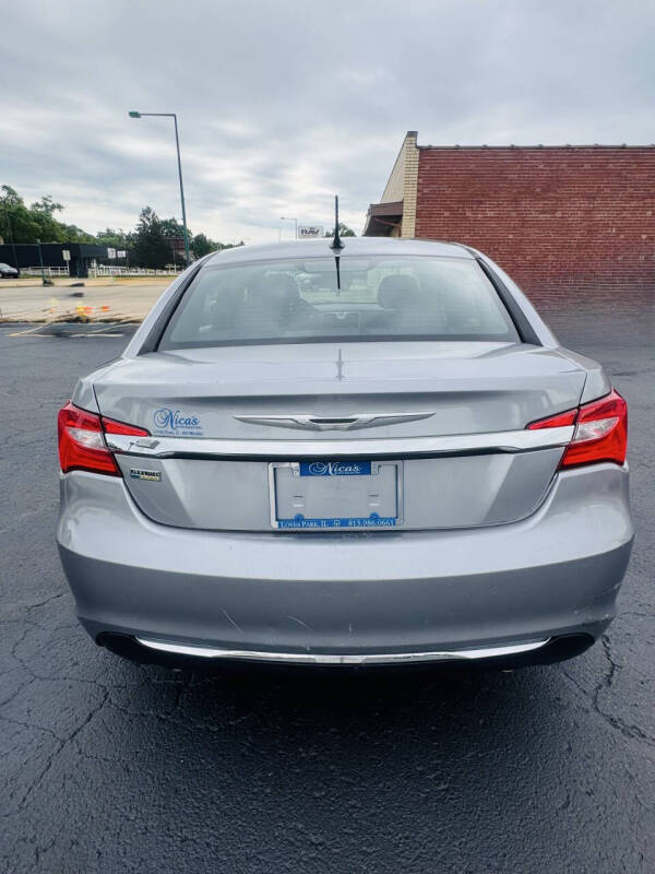 2013 Chrysler 200 Touring