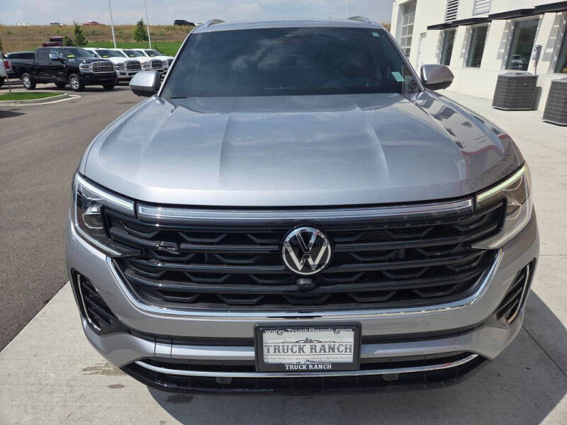 2024 Volkswagen Atlas Cross Sport SEL Premium R-Line 4Motion