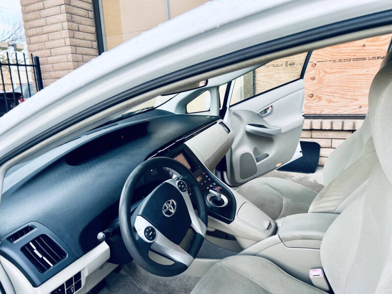 2010 Toyota Prius II