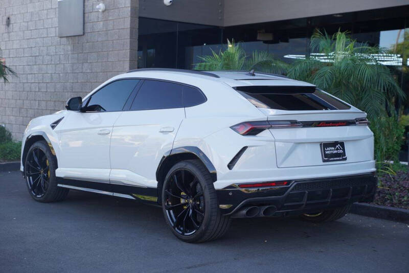 2020 Lamborghini Urus