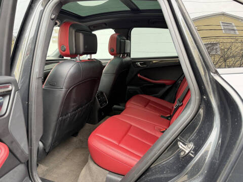 2018 Porsche Macan
