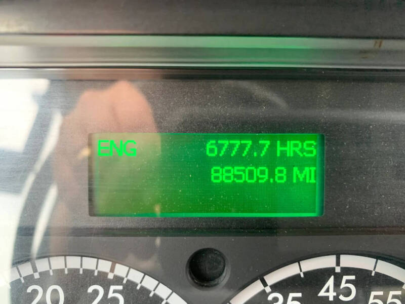 2016 Freightliner M2 106