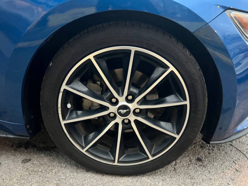 2017 Ford Mustang EcoBoost Premium