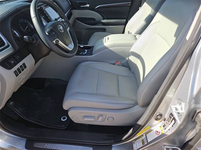 2015 Toyota Highlander Limited