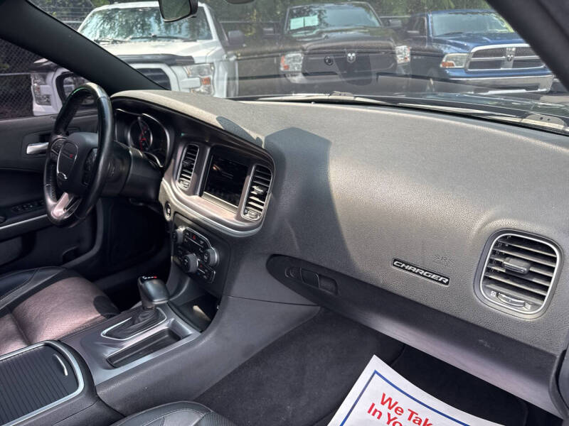 2019 Dodge Charger SXT