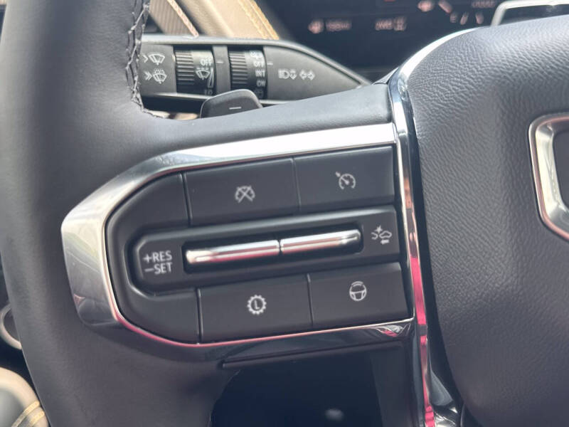 2025 GMC Yukon Elevation