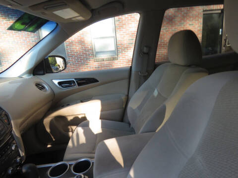 2013 Nissan Pathfinder SV