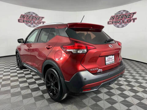 2020 Nissan Kicks SR
