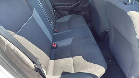 2012 Ford Focus S