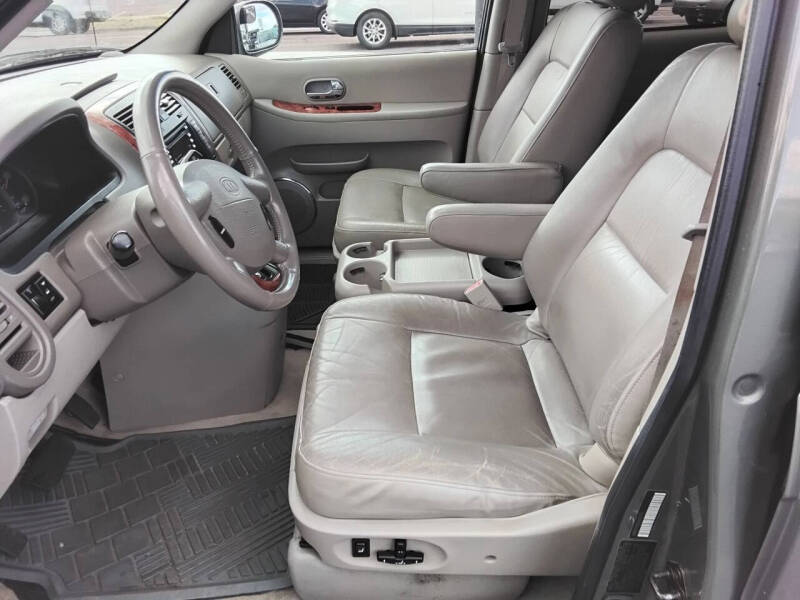 2005 Kia Sedona