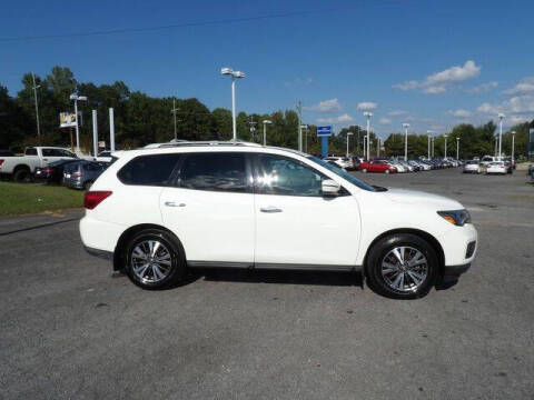 2017 Nissan Pathfinder S