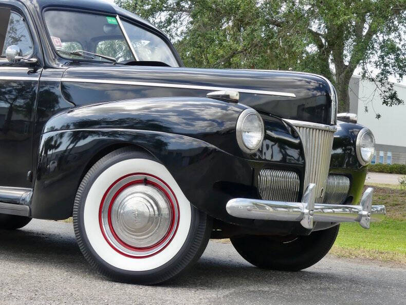 1941 Ford Deluxe