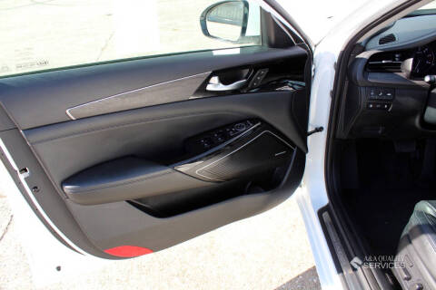 2020 Kia Cadenza Limited