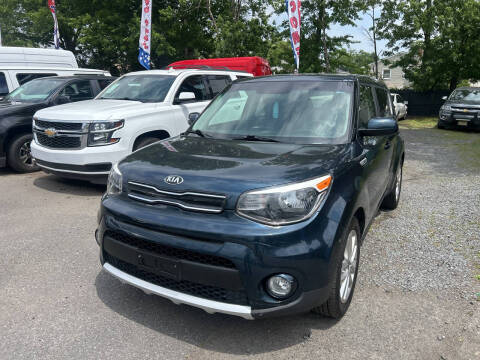 2017 Kia Soul +