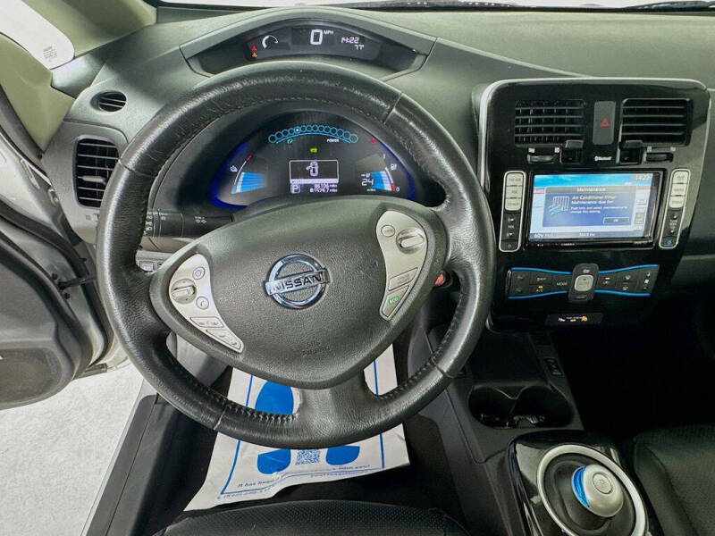 2014 Nissan LEAF SL