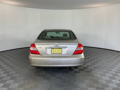 2004 Toyota Camry LE